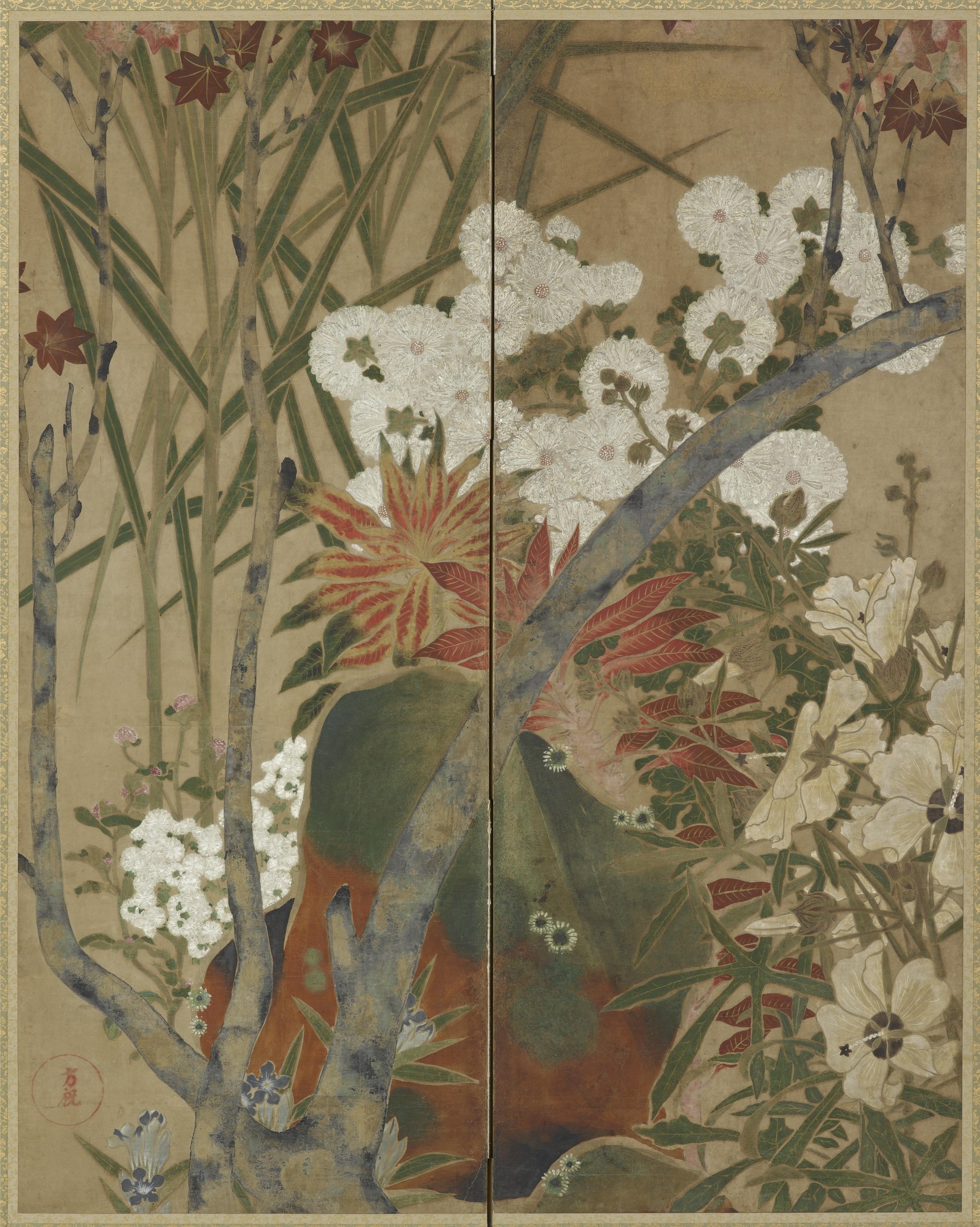 Ein japanischer Bildschirm mit einer leuchtenden Malerei von üppigen Blumen und Pflanzen in detaillierter Ausführung.