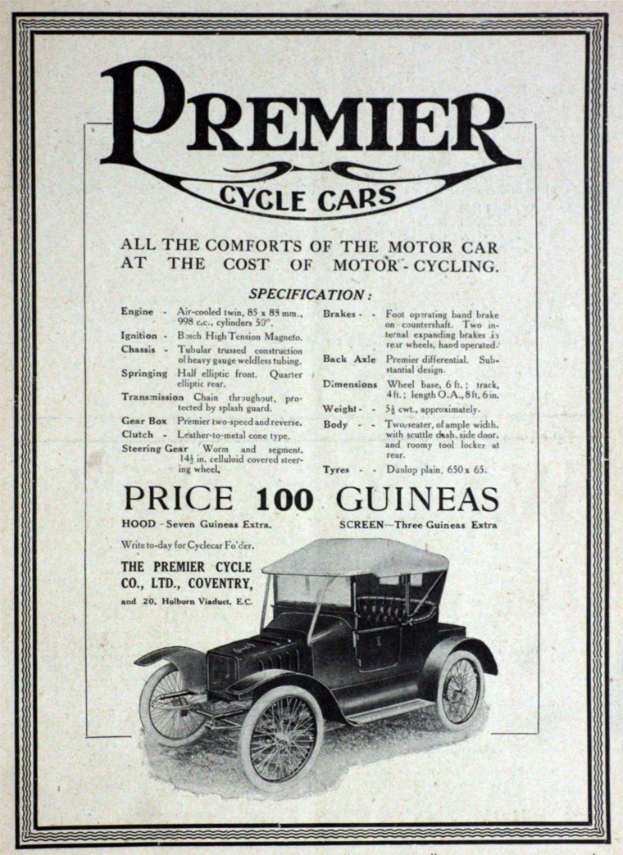 Ein glänzender schwarzer Oldtimer mit einem modernen Design ist auf einem Plakat mit der Schrift "Premier Cycle Cars" in fetter, weißer Schrift zu sehen.