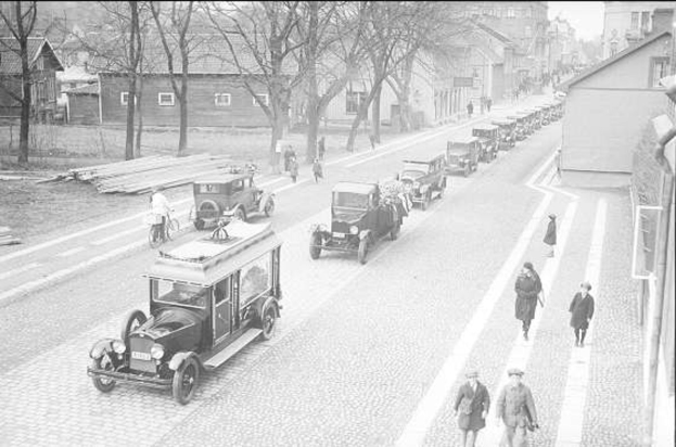 Nachttragödie: War es ein Straßenrennen im Herzen der Stadt?