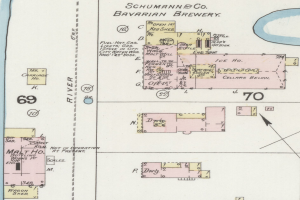 Schwarze und weiße Karte der Schumann & Co. Bayerischen Brauerei mit beschrifteten Standorten und numerischen Indikatoren.