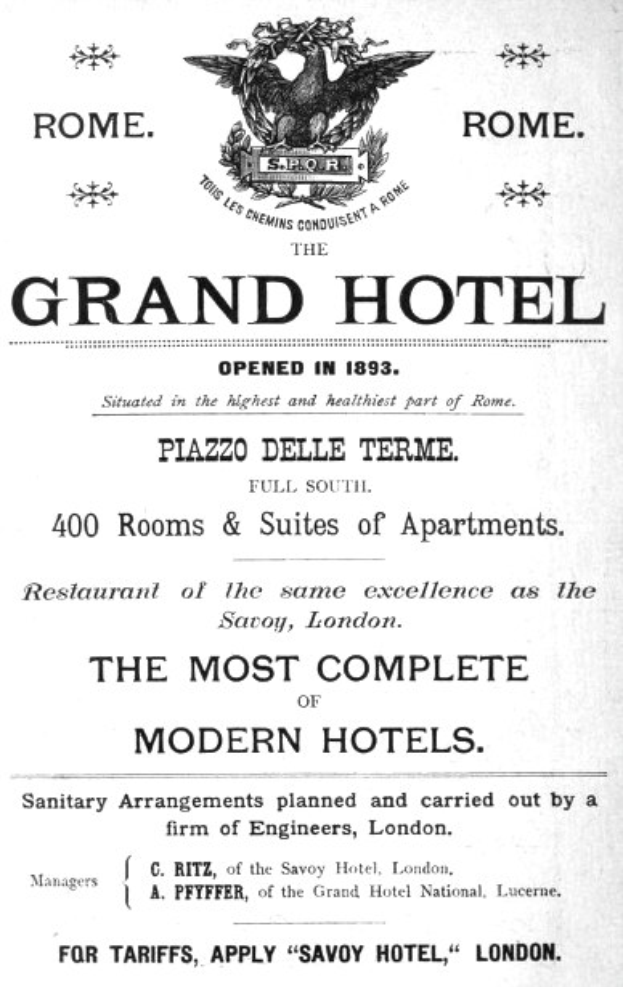 Anzeigetafel für das Grand Hotel in Rom, Italien, mit der Aufschrift "Das vollständigste moderne Hotels" und einem stilisierten Vogel-Logo mit ausgebreiteten Flügeln.